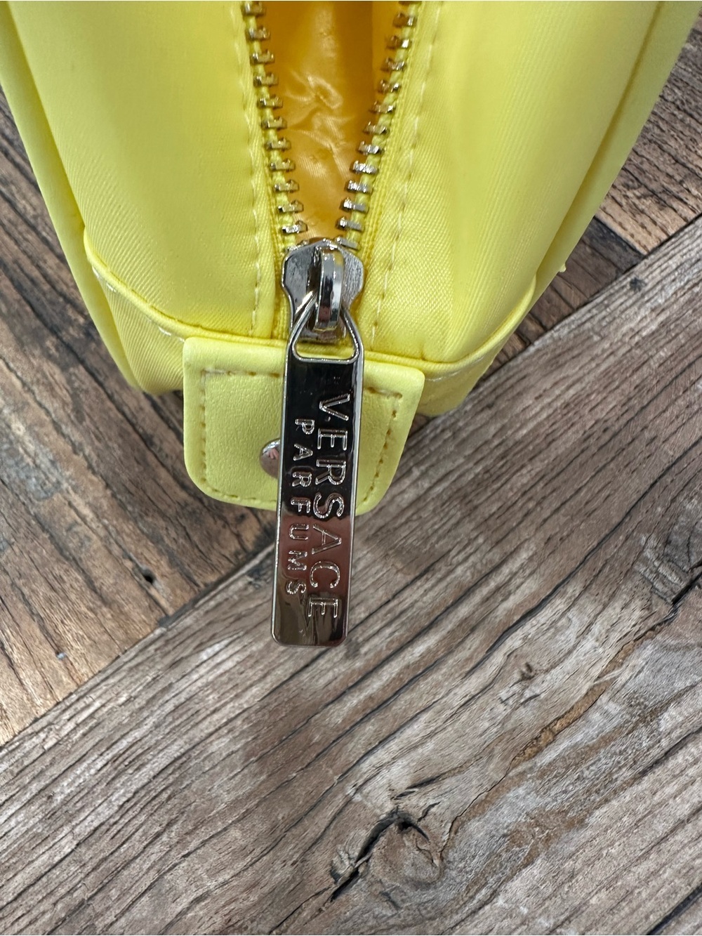 Versace Neon Yellow Parfums Pouch - Picture 11 of 12